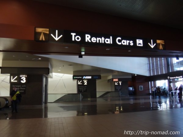 『フェニックス空港・レンタカーセンター（Rental Car Center）』フロア画像