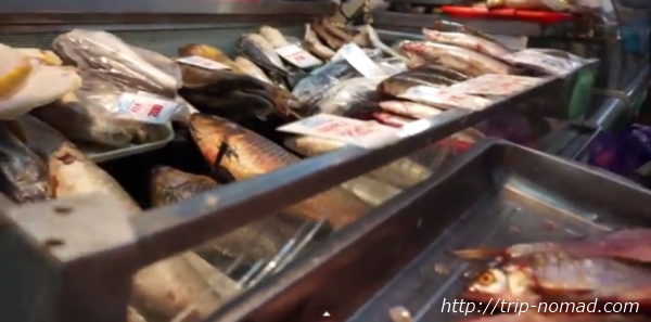 ロシアのイルクーツク市場魚売り場画像