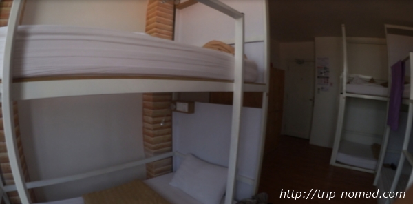 カンボジア・プノンペン・『ワンストップ・ホステル』ベッド画像