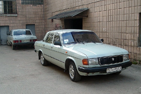 ロシア車『ヴォルガ』画像