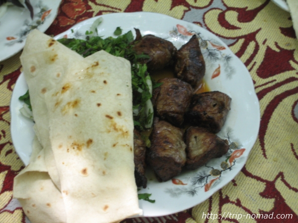 『トルクメニスタン』羊肉「シャシリク」画像