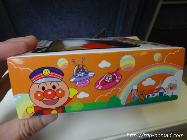 高松駅『アンパンマン弁当』箱の横のイラスト画像