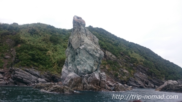海から見た『上立神岩』画像
