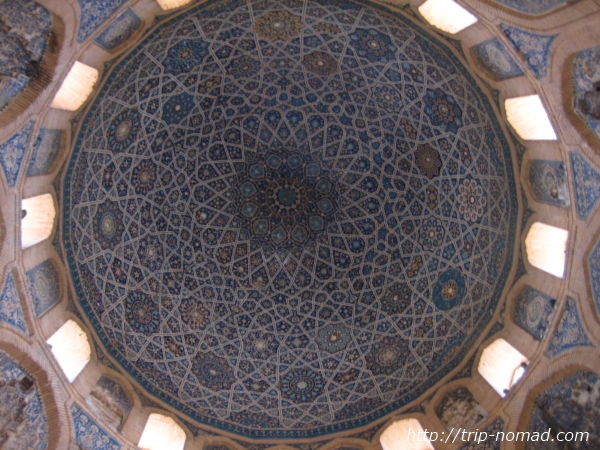 トルクメニスタン世界遺産『クフナ・ウルゲンチ』トレベクハニム廟天井モザイク画像