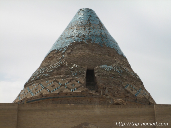 トルクメニスタン世界遺産『クフナ・ウルゲンチ』スルタン・テケシュ廟画像